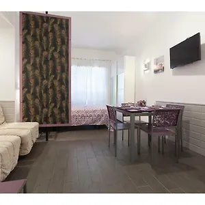  Apartamento My Purple In The Center Of