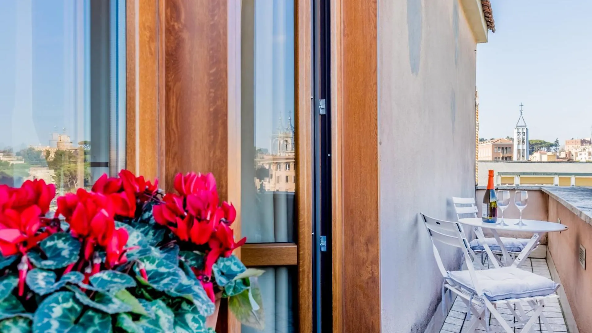 My San Pietro Home, Vaticano Roma